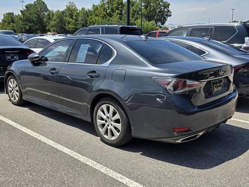 Used 2017 Lexus GS 200t RWD image 3