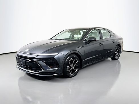 Used 2024 Hyundai Sonata SEL AWD/4WD image 4