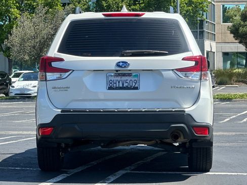 Used 2019 Subaru Forester w/ Alloy Wheel Package AWD/4WD image 5