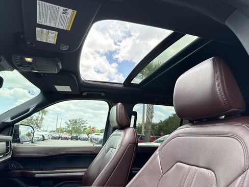 Used 2024 Ford Expedition Limited RWD image 30