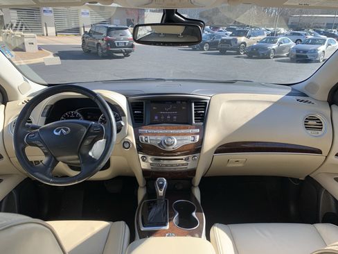 Used 2017 INFINITI QX60 Luxe w/ Deluxe Technology Package image 30