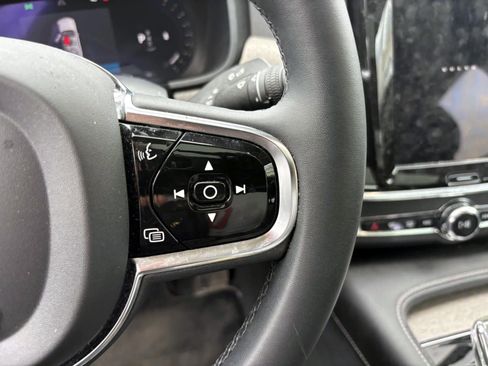 Used 2023 Volvo S90 B6 Ultimate w/ Lounge Package AWD/4WD image 17