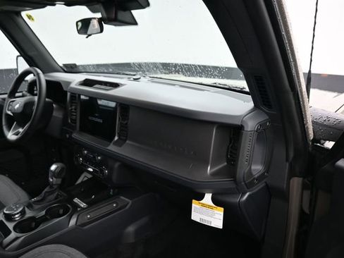 New 2025 Ford Bronco Big Bend image 9