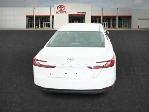 New 2026 Toyota Camry LE image 18