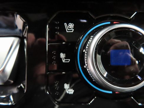 Used 2025 GMC Sierra 2500 AT4X w/ AT4X AEV Edition image 68