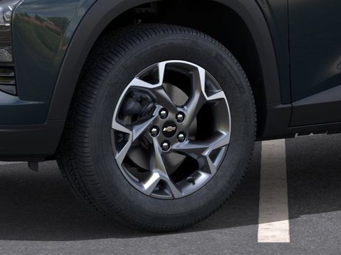 New 2026 Chevrolet Trax LT w/ LT Convenience Package FWD image 10