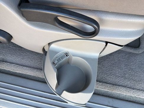 Used 2003 Dodge Grand Caravan Sport image 88