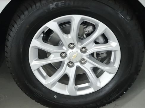 Used 2020 Chevrolet Equinox LT w/ Driver Convenience Package FWD image 10