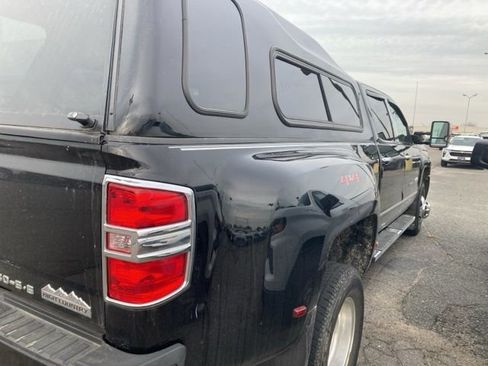 Used 2018 Chevrolet Silverado 3500 High Country w/ Duramax Plus Package image 3