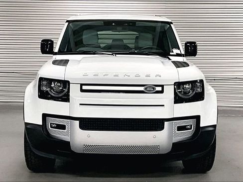 Certified 2025 Land Rover Defender 110 S image 2