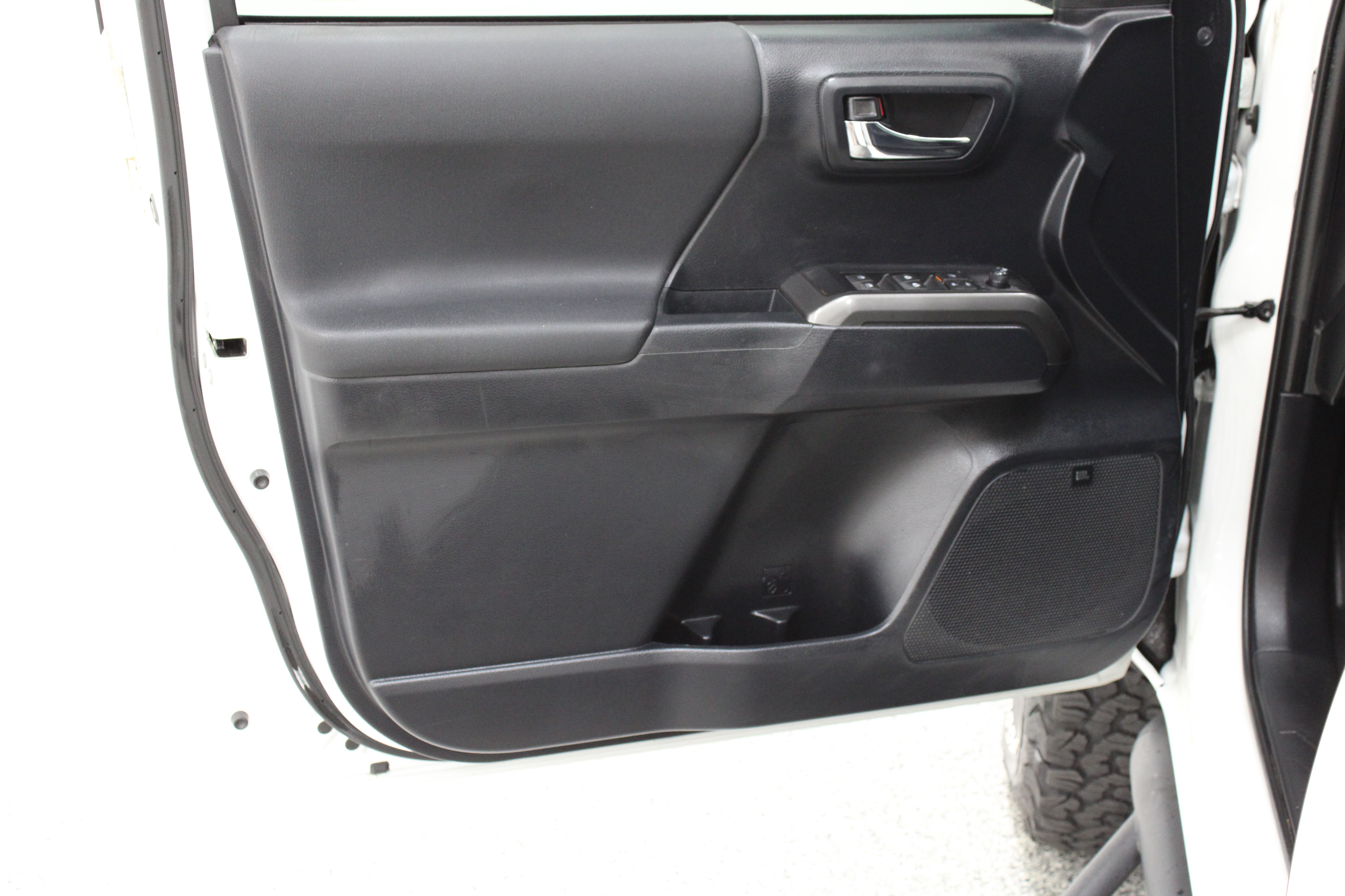 Used 2019 Toyota Tacoma TRD Pro AWD/4WD image 14