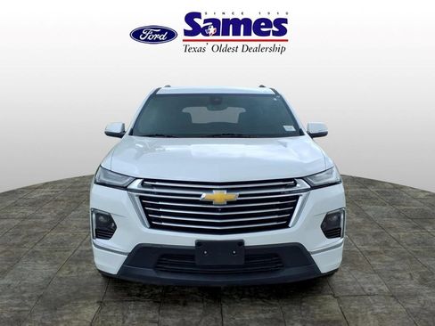 Used 2023 Chevrolet Traverse Premier FWD image 8