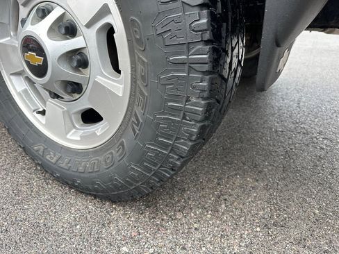 Used 2012 Chevrolet Silverado 2500 LT w/ Interior Plus Package image 6