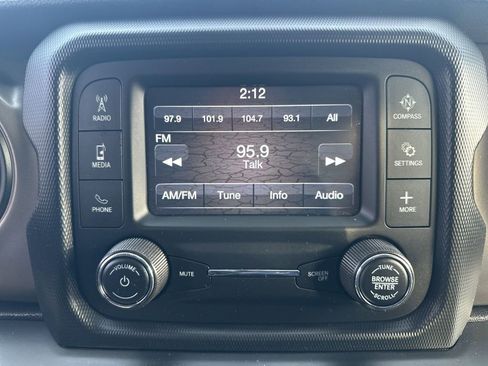 Used 2018 Jeep Wrangler Unlimited Sport S image 23