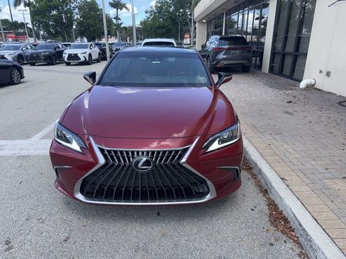 Certified 2022 Lexus ES 350 w/ Premium Package FWD image 2