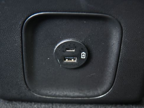Used 2022 Ford Escape SE FWD image 38