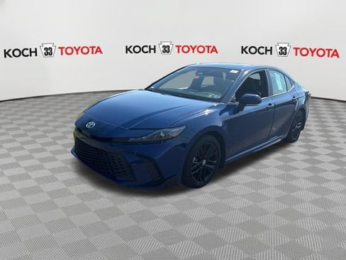 Used 2025 Toyota Camry SE w/ Multimedia Upgrade Package FWD image 3