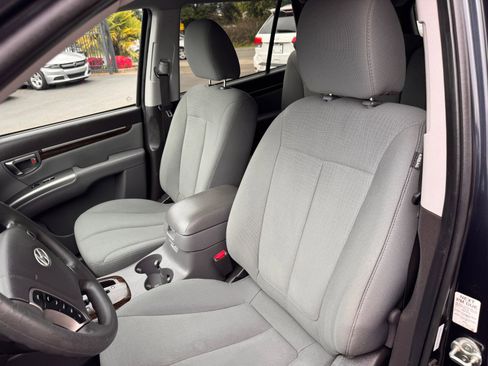 Used 2011 Hyundai Santa Fe GLS FWD image 12
