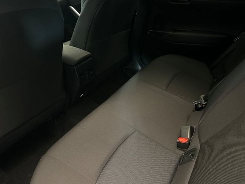 Used 2024 Toyota Corolla Cross AWD Hybrid w/ Moonroof Package image 12