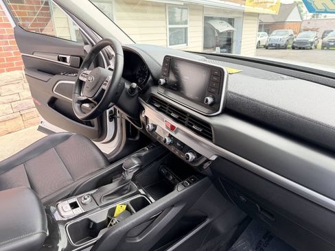 Used 2020 Kia Telluride S w/ S 8 Passenger Seating Package FWD image 10