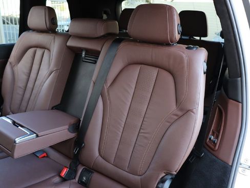 Used 2020 BMW X7 M50i w/ Cold Weather Package image 22