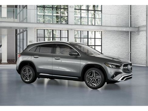 New 2026 Mercedes-Benz GLA 250 4MATIC image 13