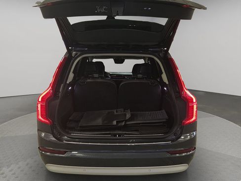 Used 2022 Volvo XC90 T6 Momentum AWD/4WD image 18