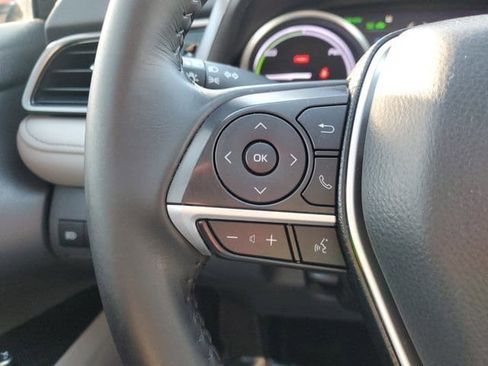 Certified 2021 Toyota Camry XLE w/ Navigation Upgrade Package image 18