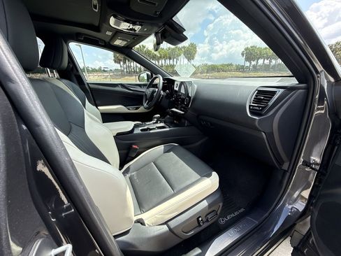 Used 2022 Lexus NX 250 FWD image 15