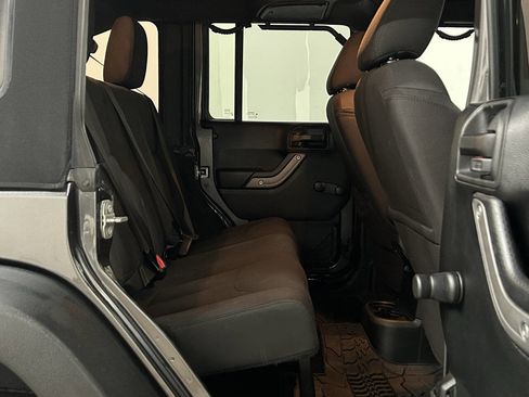 Used 2017 Jeep Wrangler Unlimited Sport image 28