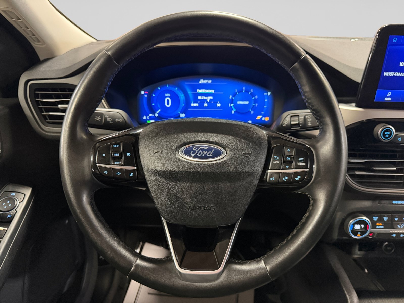Used 2021 Ford Escape SEL w/ Technology Package AWD/4WD image 18