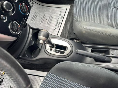 Used 2015 Nissan Versa Note SV FWD image 18