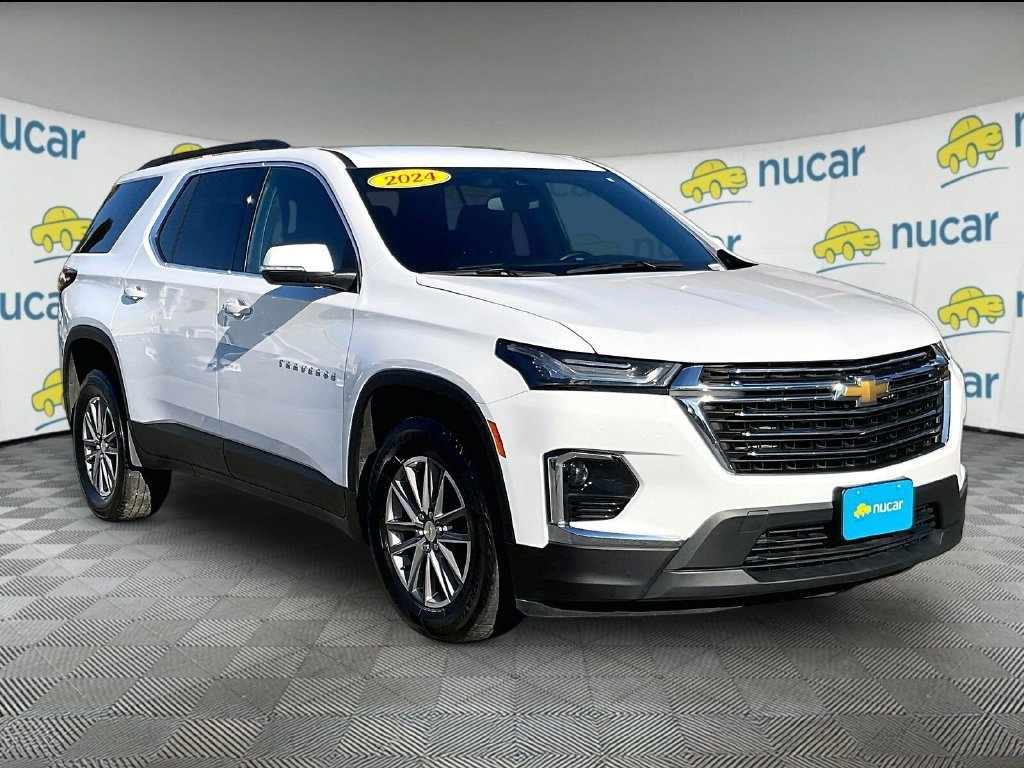 Used 2024 Chevrolet Traverse Limited LT AWD/4WD image 1