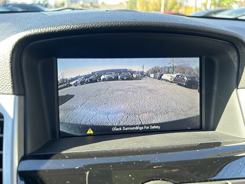 Used 2013 Chevrolet Cruze LT image 14