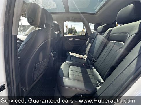 Used 2018 Audi Q5 2.0T Premium Plus w/ Premium Plus Package AWD/4WD image 11