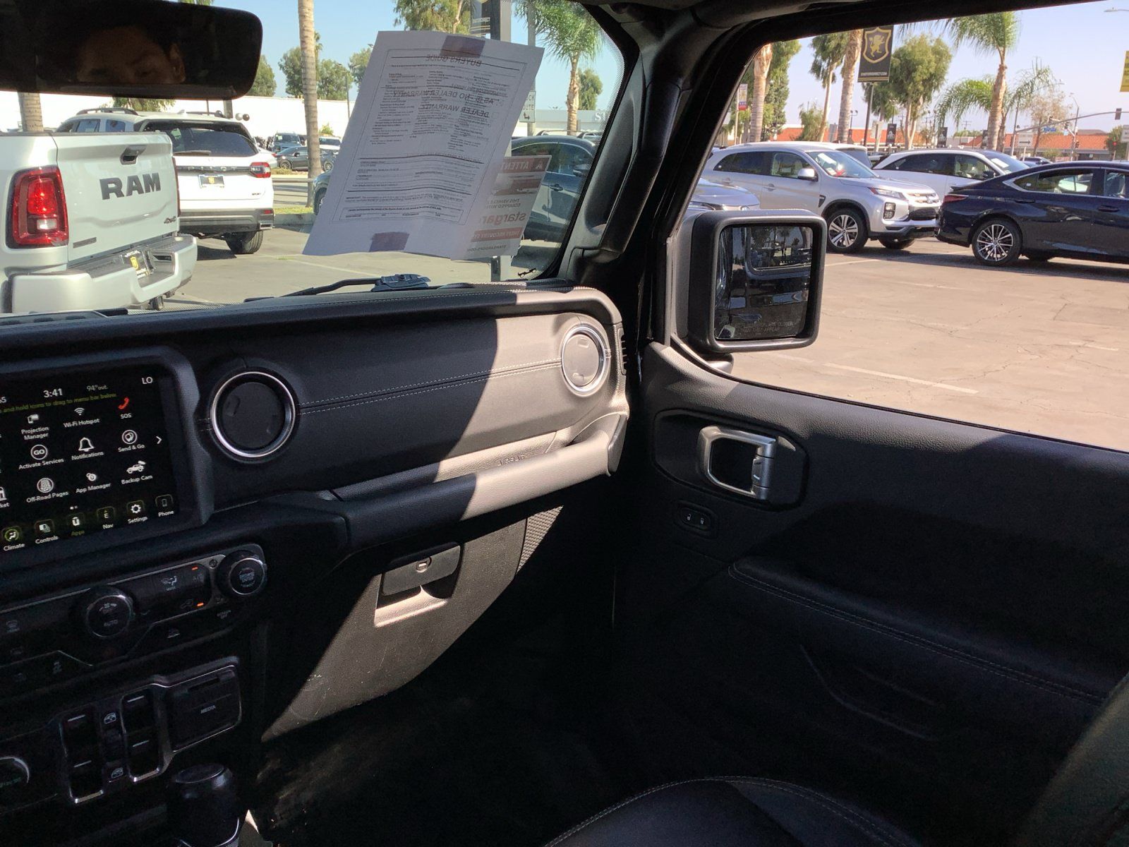 Used 2022 Jeep Wrangler Unlimited Sahara AWD/4WD image 17