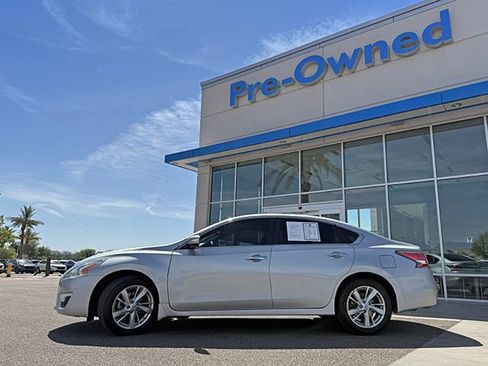 Used 2015 Nissan Altima 2.5 SV w/ Convenience Package FWD image 29