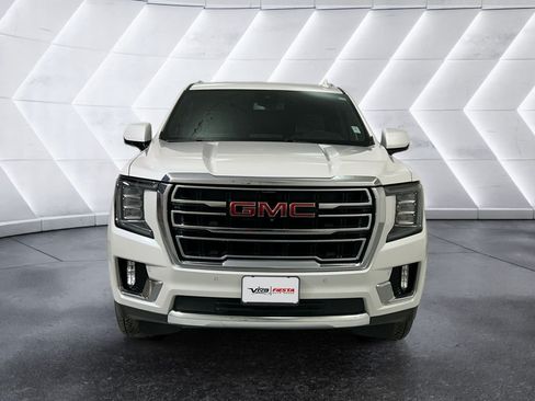 Used 2023 GMC Yukon XL SLT w/ SLT Premium Package AWD/4WD image 2