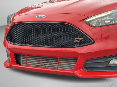 Used 2016 Ford Focus ST FWD image 21