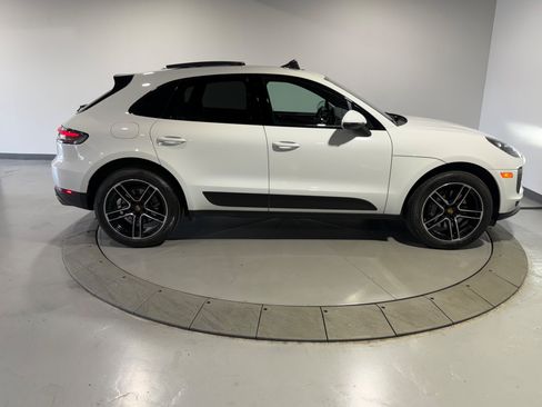 Used 2021 Porsche Macan S AWD/4WD image 7