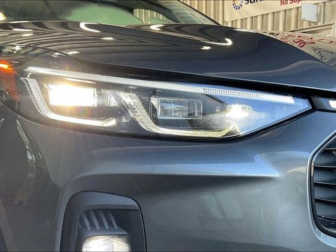 Used 2024 Ford Escape Platinum AWD/4WD image 25