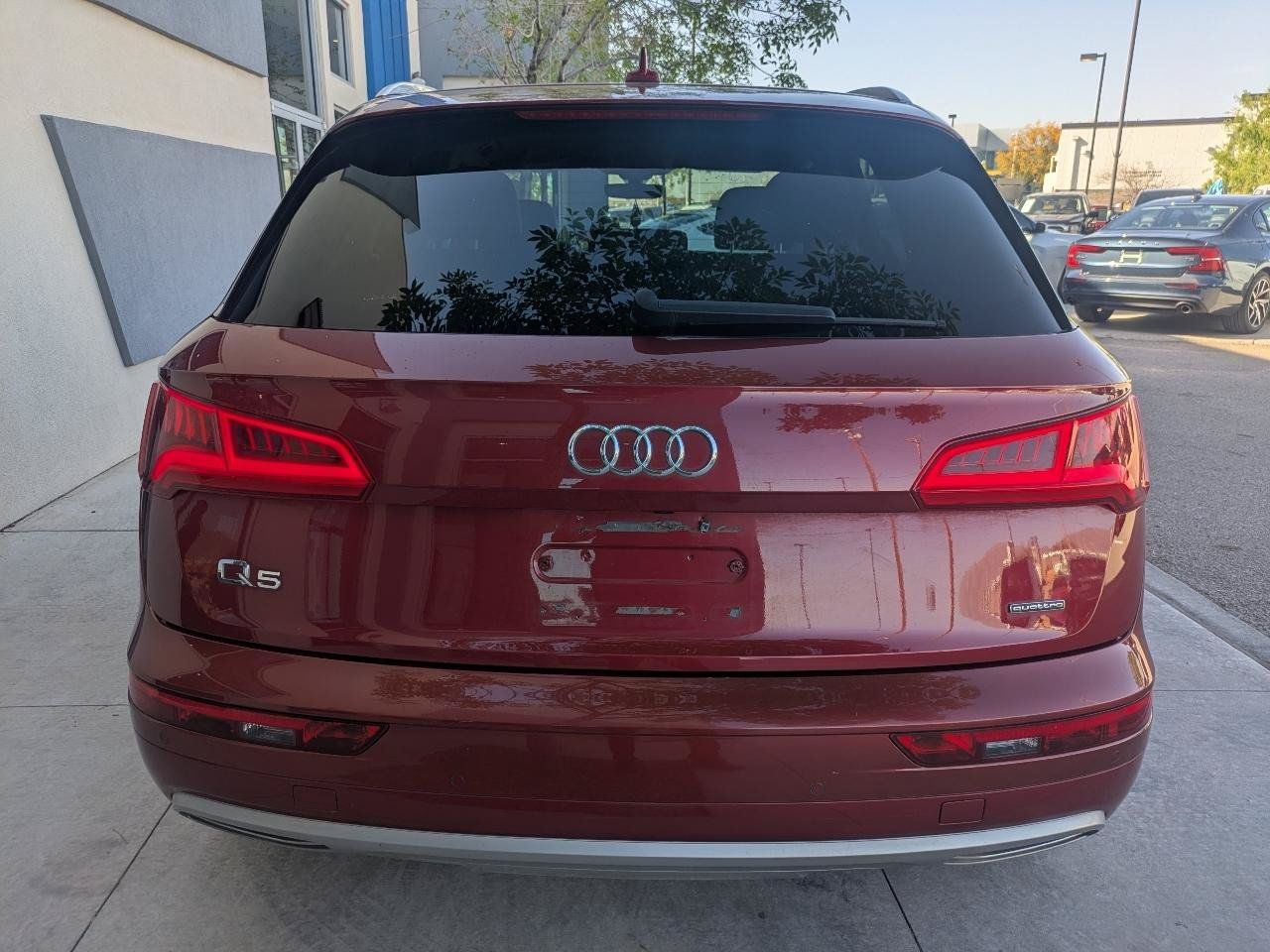 Used 2020 Audi Q5 2.0T Premium AWD/4WD image 5