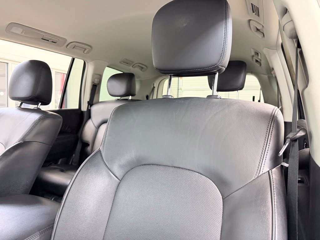 Used 2022 Nissan Armada SL w/ Captain's Chairs Package AWD/4WD image 18