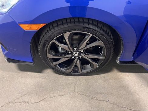 Used 2019 Honda Civic Sport image 29