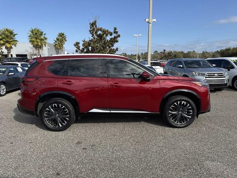 Certified 2025 Nissan Rogue Platinum image 2