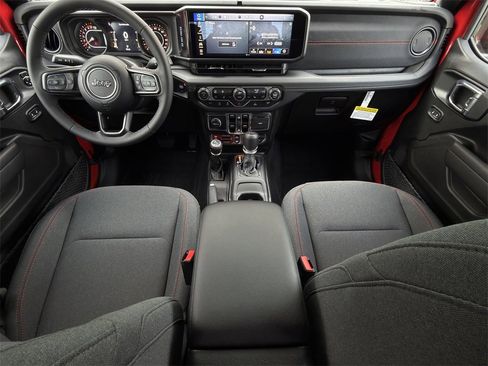 New 2025 Jeep Gladiator Rubicon w/ Convenience Group image 10