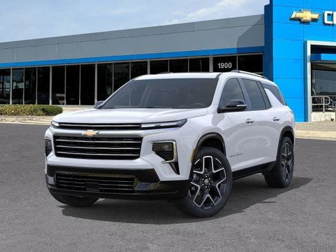 New 2026 Chevrolet Traverse High Country w/ LPO, Floor Liner Package AWD/4WD image 6