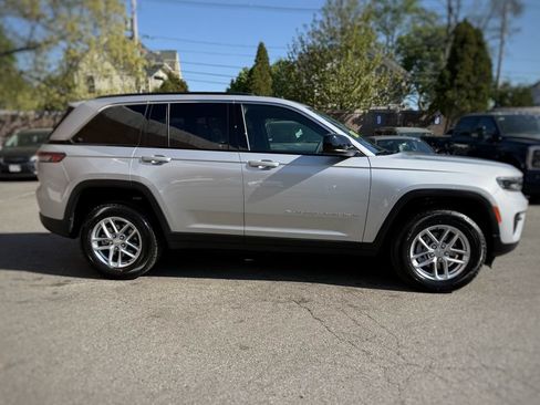 New 2026 Jeep Grand Cherokee Laredo X AWD/4WD image 4