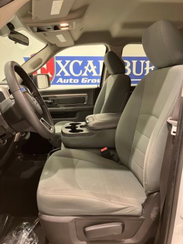 Used 2020 RAM 1500 Classic SLT AWD/4WD image 44