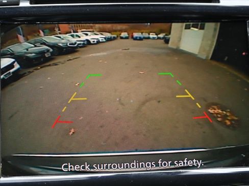 Used 2023 Nissan Murano SV image 23